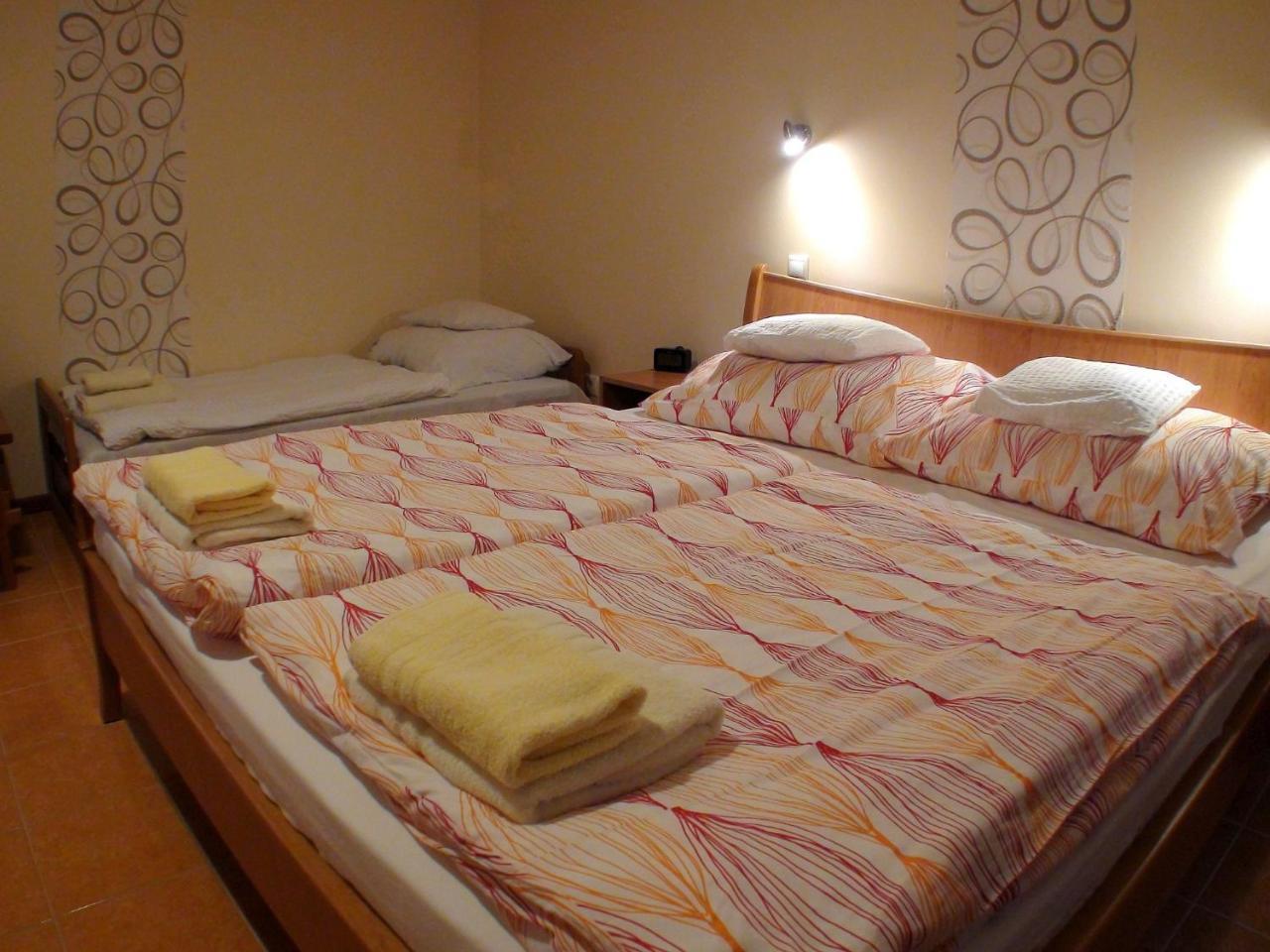 Bastya Hotel Makó 外观 照片